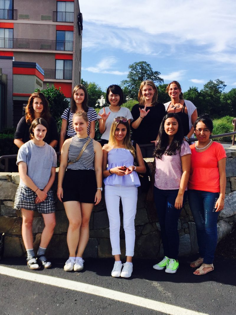AuPair_SchoolHearingImpaired AuPair_SchoolHearingImpaired